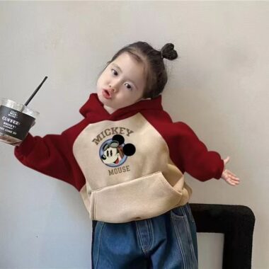 Cozy cartoon fleece color-block kids hoodie for winter